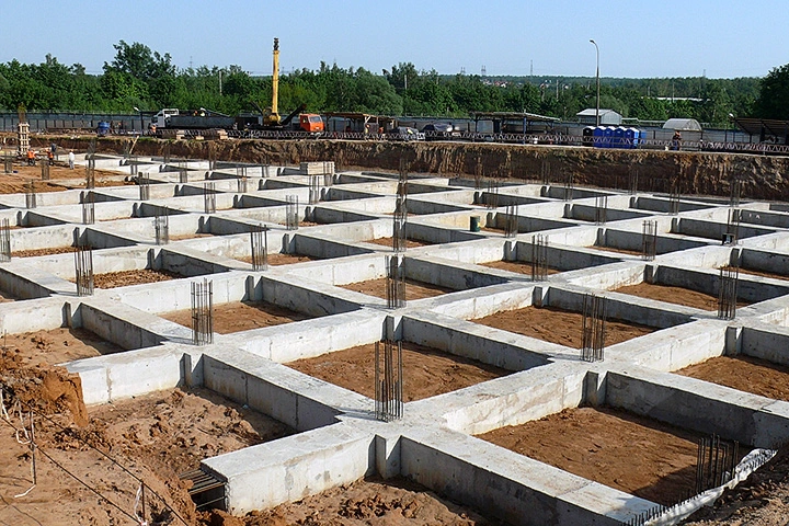 Монолитный ленточный фундамент